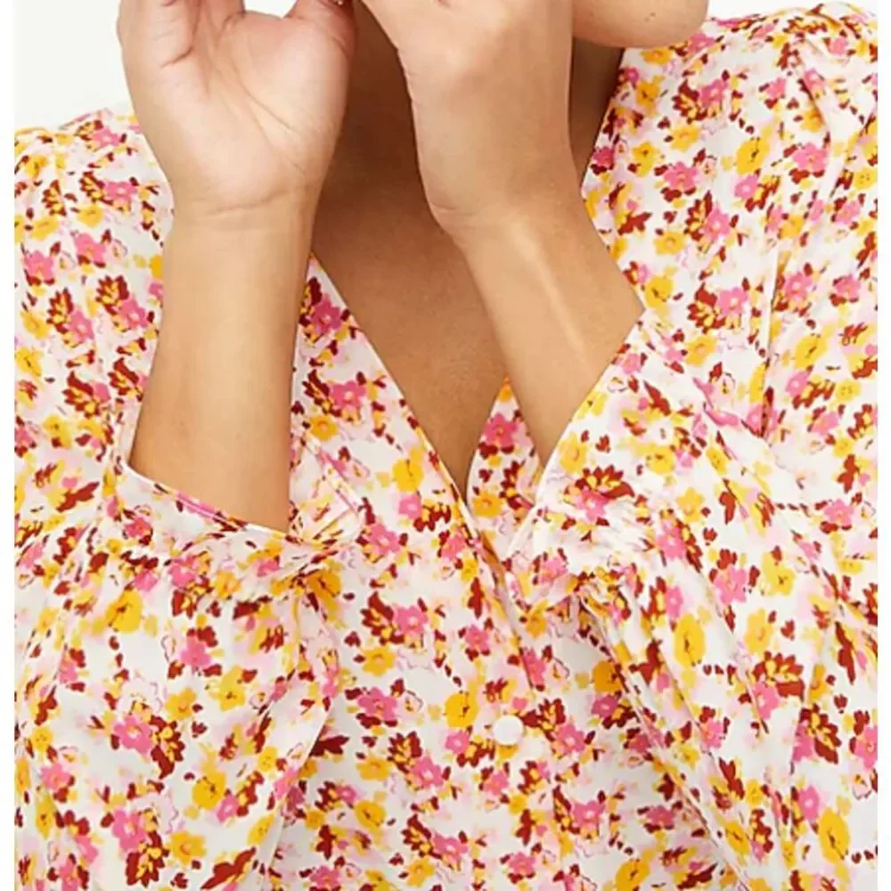 J Crew V-Neck Floral Button Down Shirt Size XL